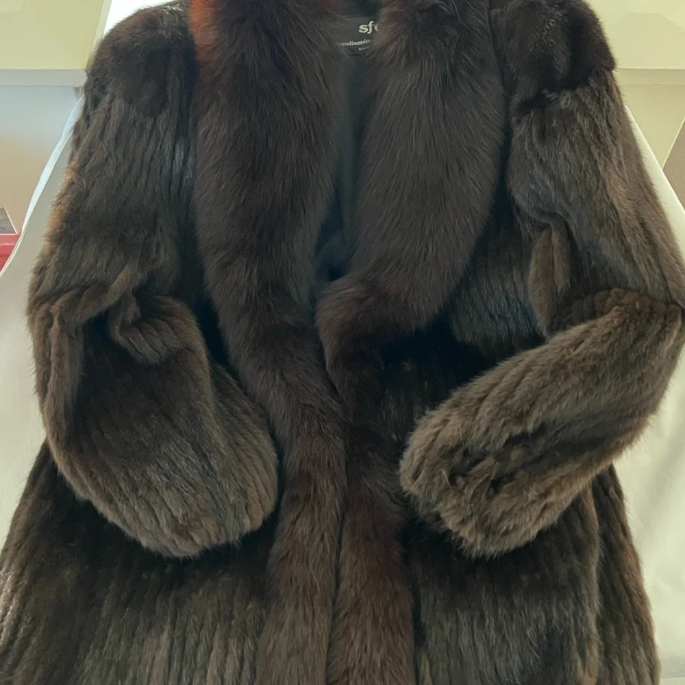 Vintage / Mink~Fox Fur Coat / Luxurious & Stunning - Picture 6 of 16
